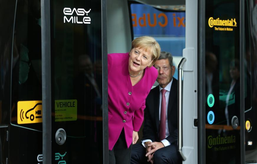Kimse beklemiyordu: Merkel şaştı kaldı