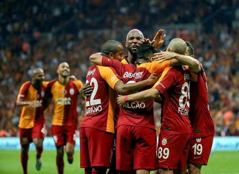 Falcao ilk maçına damga vurdu