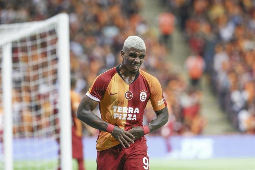 Falcao ilk maçına damga vurdu