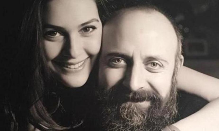 Bergüzar Korel - Halit Ergenç çifti 150 bin TLyi gözden çıkardı