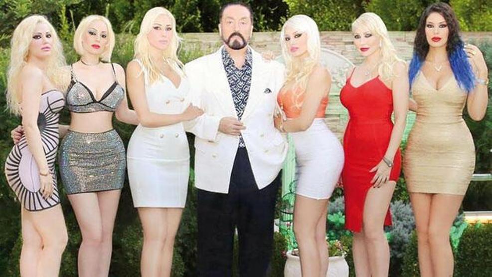 Adnan Oktar bu görüntülerle ilgili konuştu: Oynamaktan çok rahatsızım
