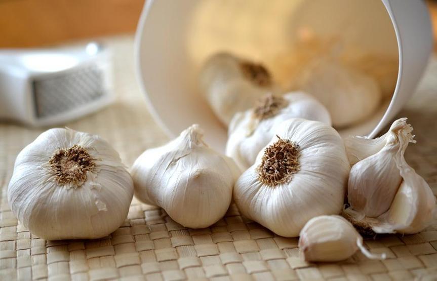 Günde 6 diş sarımsağı közleyip yerseniz... Etkisi müthiş