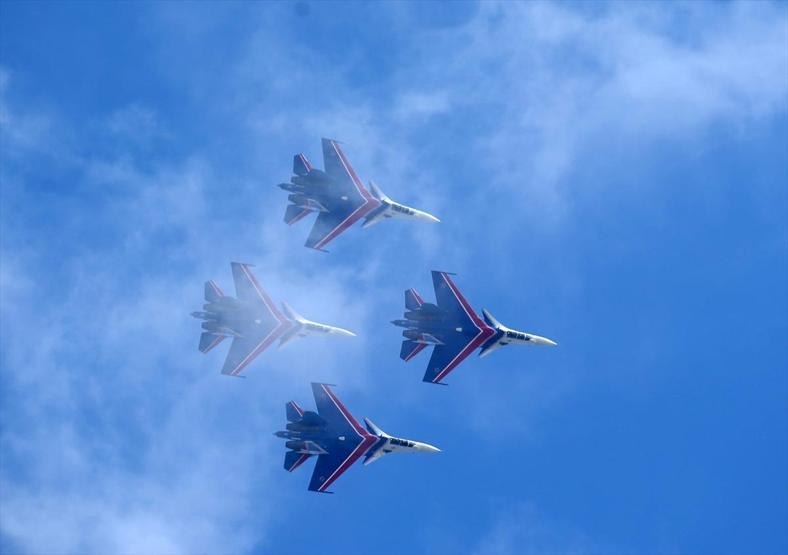 Rus pilotlardan TEKNOFESTte nefes kesen gösteri