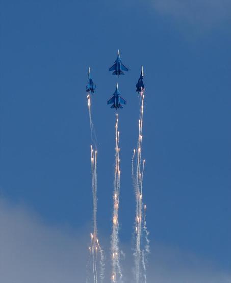 Rus pilotlardan TEKNOFESTte nefes kesen gösteri