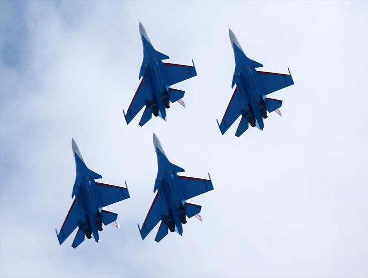 Rus pilotlardan TEKNOFESTte nefes kesen gösteri