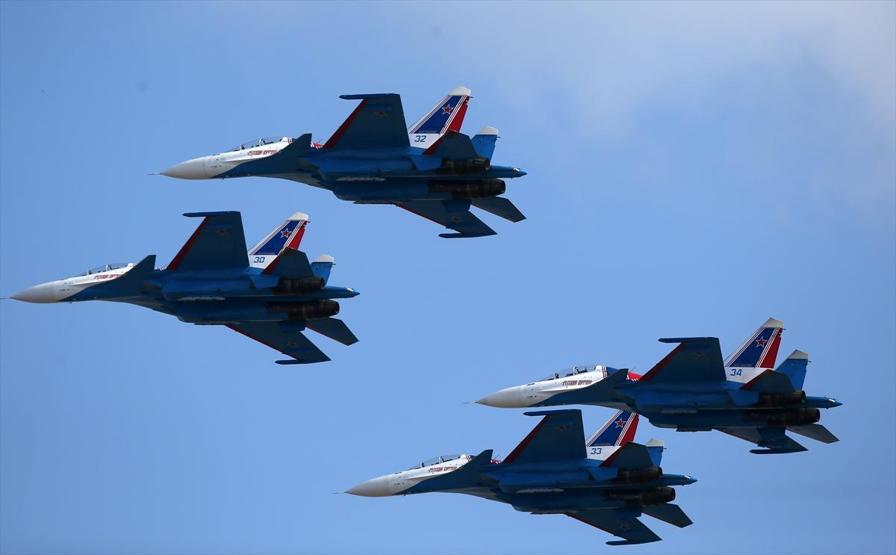 Rus pilotlardan TEKNOFESTte nefes kesen gösteri