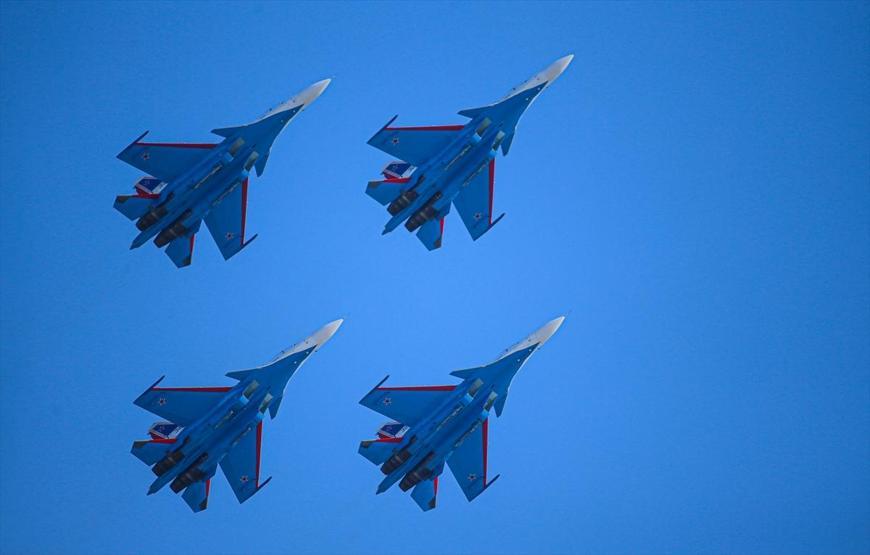 Rus pilotlardan TEKNOFESTte nefes kesen gösteri