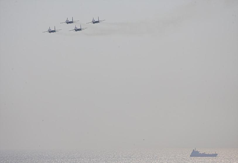 Rus pilotlardan TEKNOFESTte nefes kesen gösteri