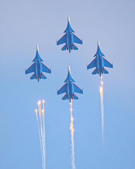 Rus pilotlardan TEKNOFESTte nefes kesen gösteri