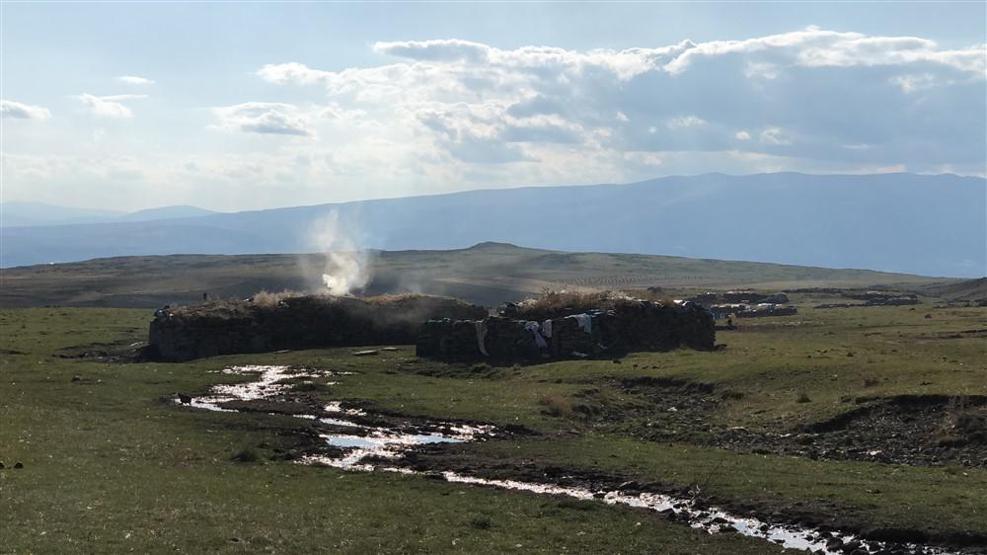 Karsta yaylacıların dönüş yolculuğu