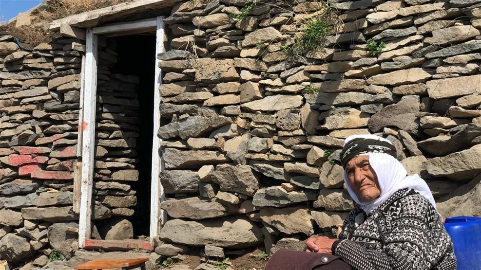 Karsta yaylacıların dönüş yolculuğu