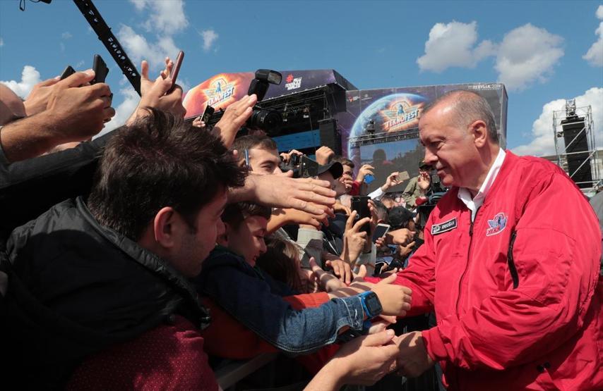 Yerli pikap aracın ismi belli oldu... Cumhurbaşkanı Erdoğan bizzat kullandı