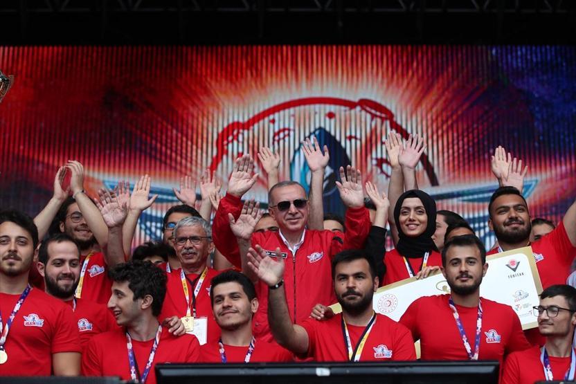 Yerli pikap aracın ismi belli oldu... Cumhurbaşkanı Erdoğan bizzat kullandı