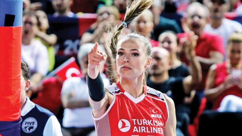Eda Erdem: Atatürk’ün izinde ülkemizi gururlandırmaya ve güçlü Türk kadınını temsil etmeye devam edeceğim