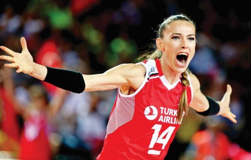 Eda Erdem: Atatürk’ün izinde ülkemizi gururlandırmaya ve güçlü Türk kadınını temsil etmeye devam edeceğim