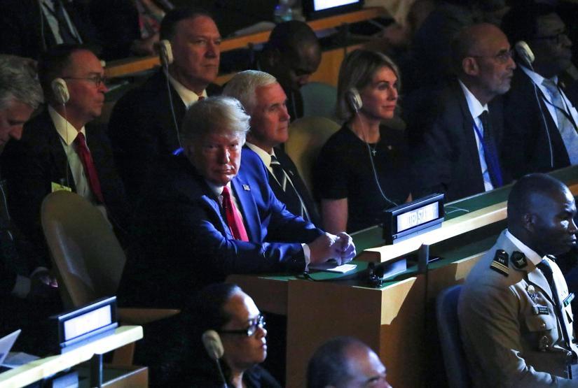 Herkes pür dikkat dinledi, Trump uyukladı