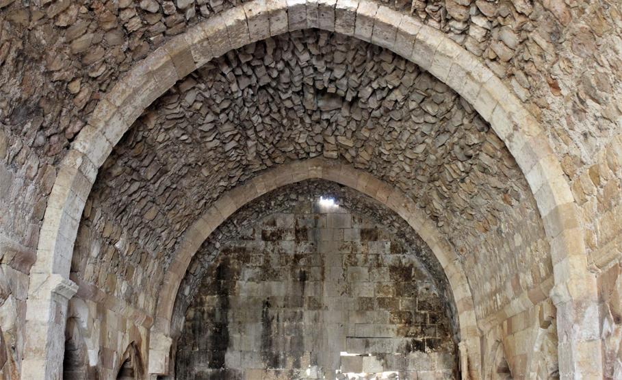 750 yıllık kervansaray zamana direniyor
