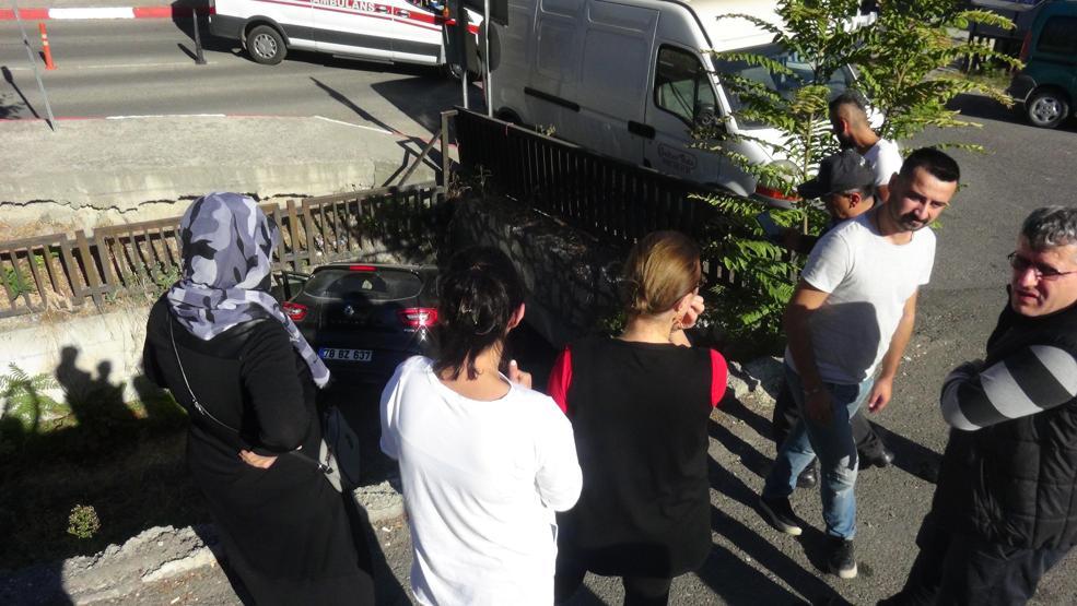 Sınıf öğretmeni vitesleri karıştırınca ciple dere kanalına uçtu