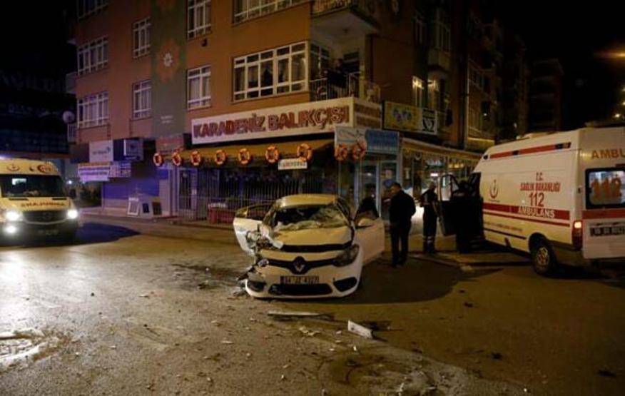 Ankarada feci kaza Yaralılar var...