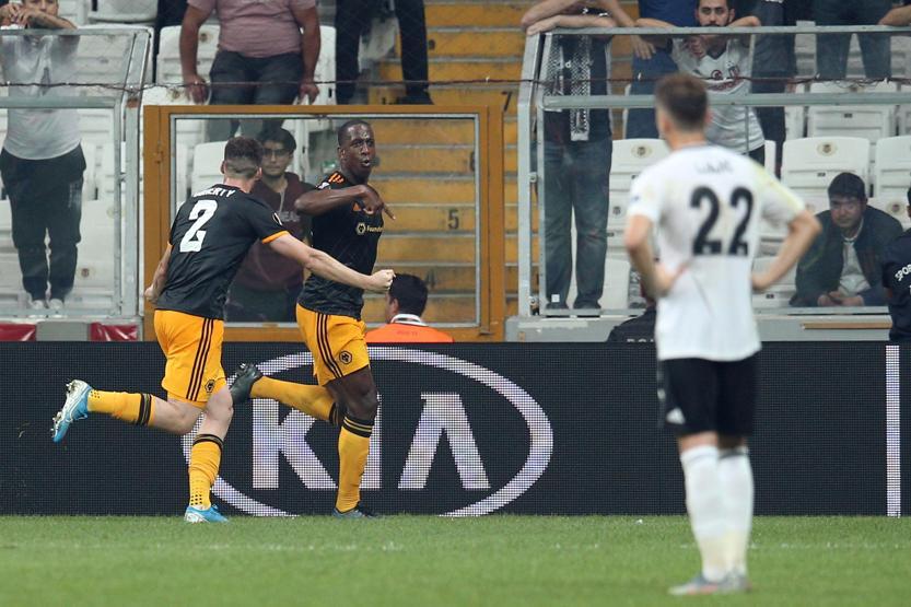 İngilizler mutlu: 39 yıl sonra ilk galibiyet