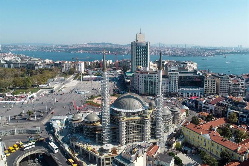 Taksim Camisinin ince işçiliğinin yüzde 35i tamamlandı
