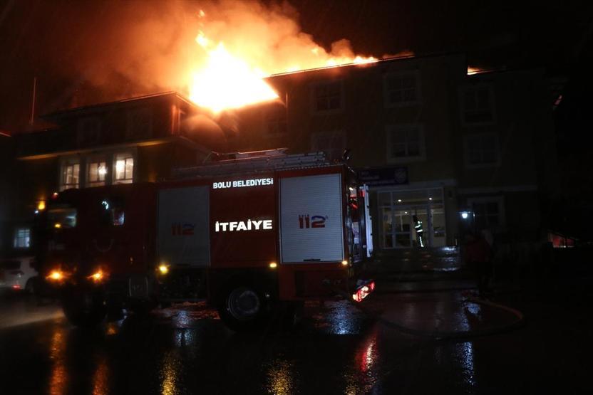 Polisevinde gece yarısı yangın