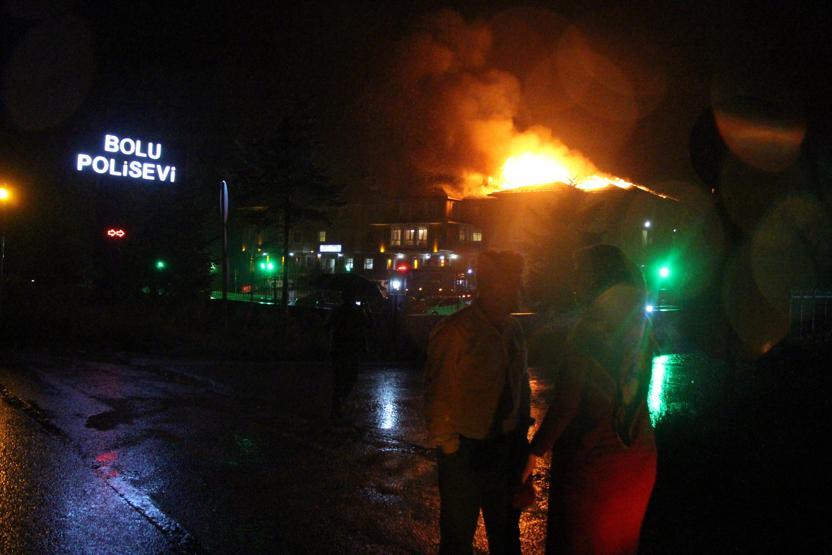 Boluda polisevinde yangın