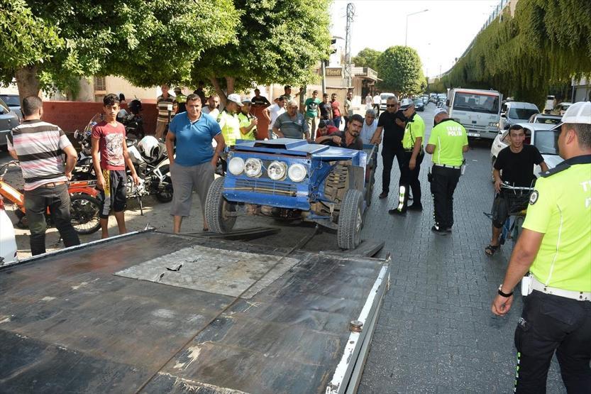 Polisi şaşırtan at arabası trafikten men edildi
