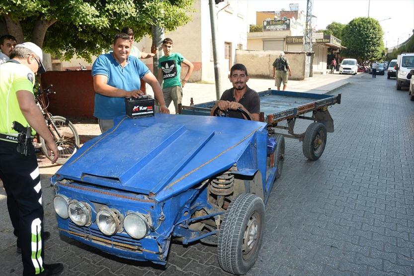 Polisi şaşırtan at arabası trafikten men edildi