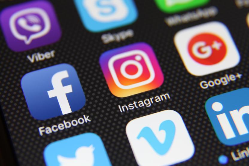 Instagram iOSa karanlık mod geldi