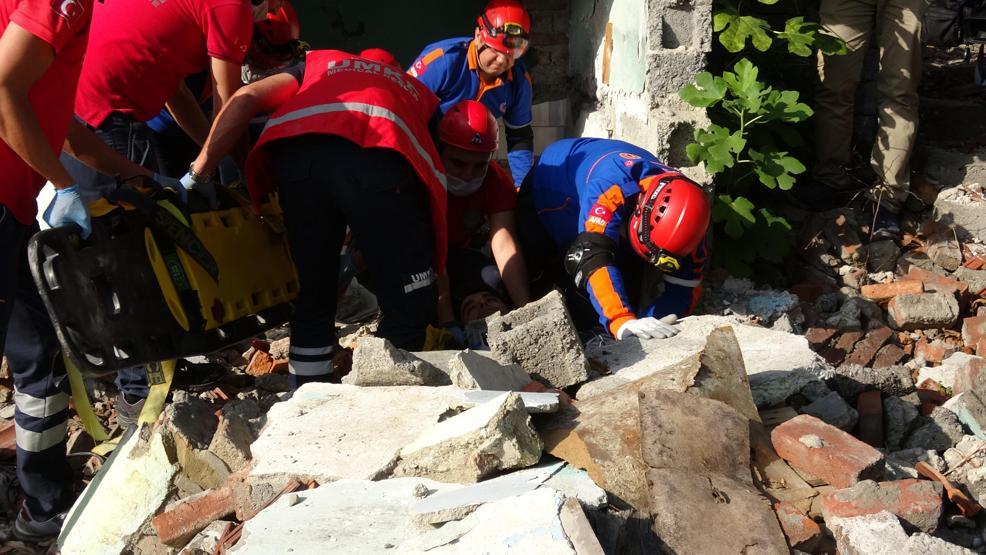 4 yıl önce afetin olduğu bölgede deprem tatbikatı