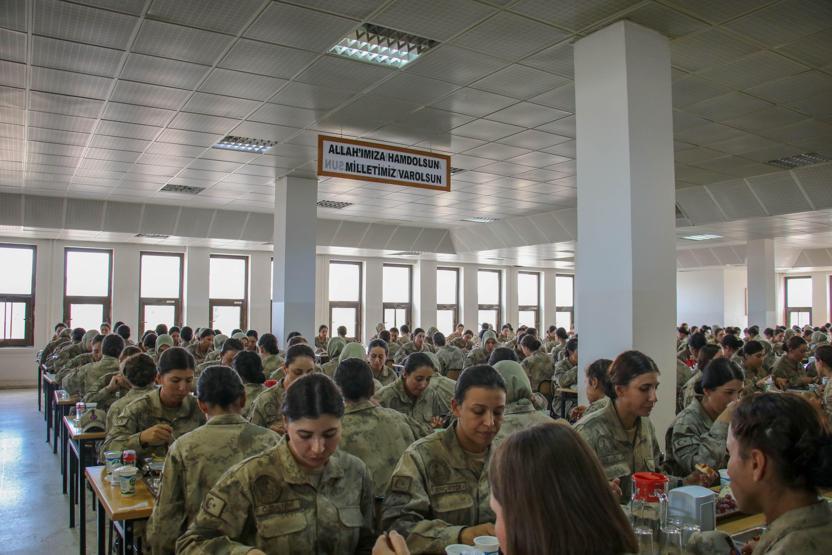 Jandarma Kadın Astsubaylar “Barış Pınarı”nda görev almak için hazır