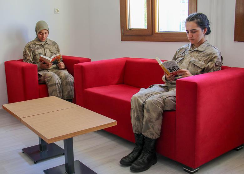 Jandarma Kadın Astsubaylar “Barış Pınarı”nda görev almak için hazır