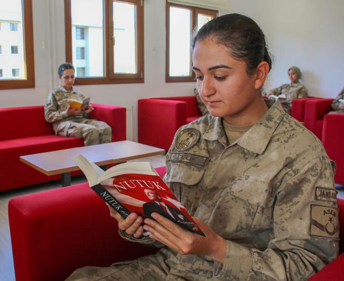Jandarma Kadın Astsubaylar “Barış Pınarı”nda görev almak için hazır