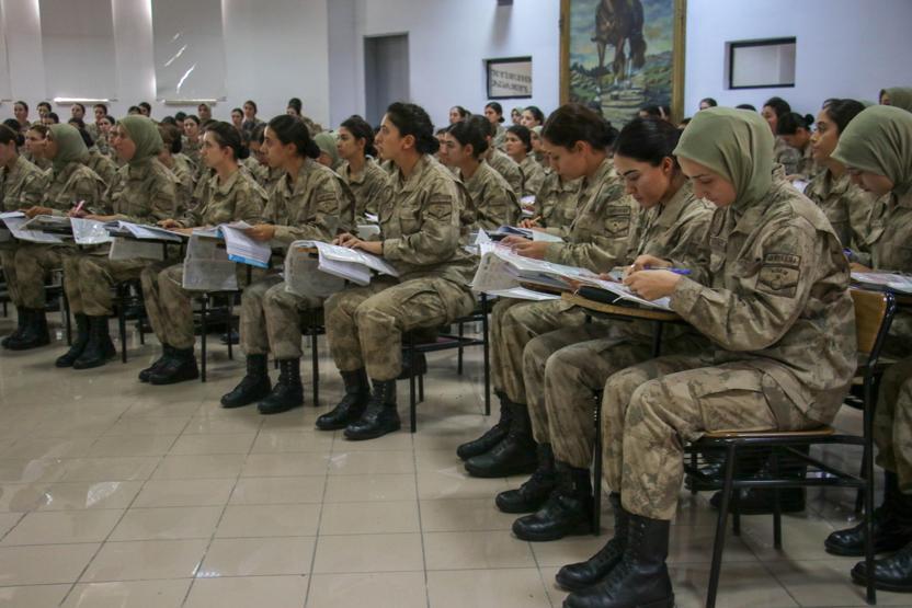 Jandarma Kadın Astsubaylar “Barış Pınarı”nda görev almak için hazır