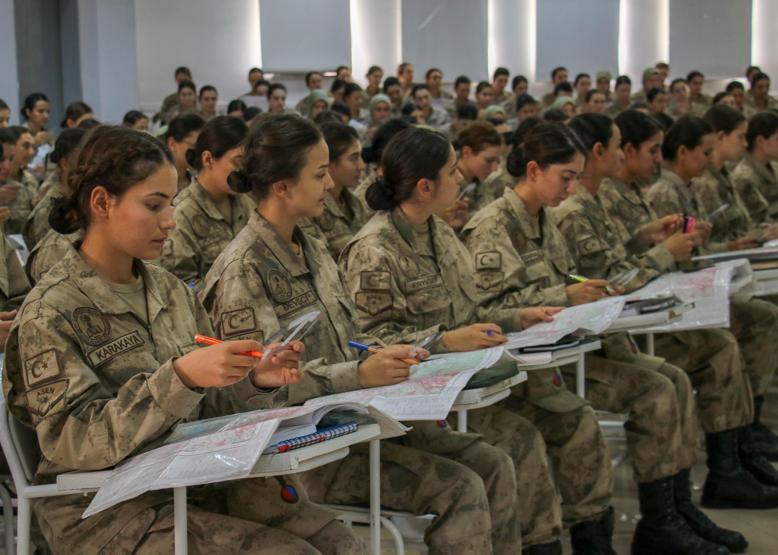 Jandarma Kadın Astsubaylar “Barış Pınarı”nda görev almak için hazır