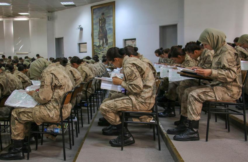 Jandarma Kadın Astsubaylar “Barış Pınarı”nda görev almak için hazır