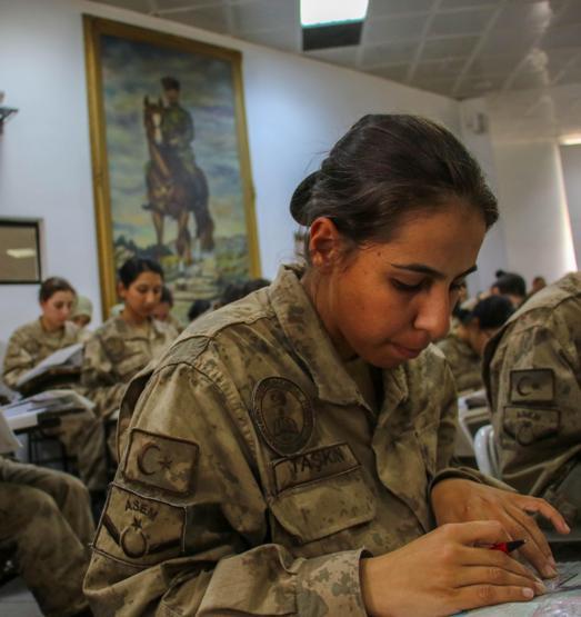 Jandarma Kadın Astsubaylar “Barış Pınarı”nda görev almak için hazır