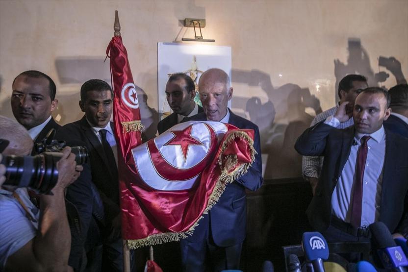 Tunusun yeni cumhurbaşkanı Kays Said oldu