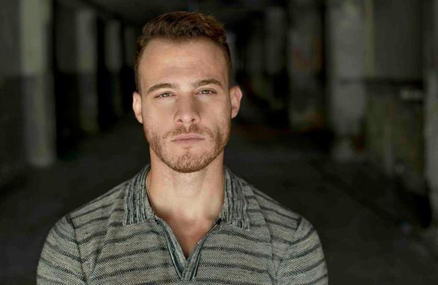Kerem Bürsin: Sarımsak yiyip öpmemi istiyordu