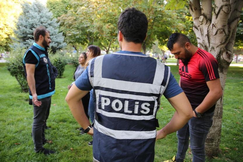 “Türkiye Güven Huzur” uygulamasında 1263 kişi yakalandı