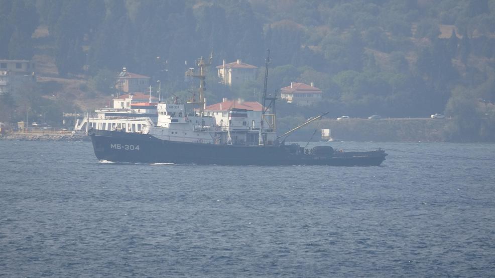 Rus savaş gemileri Boğaz’dan geçti