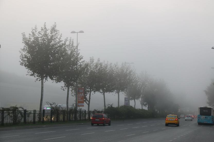 İstanbulda sis etkili oluyor
