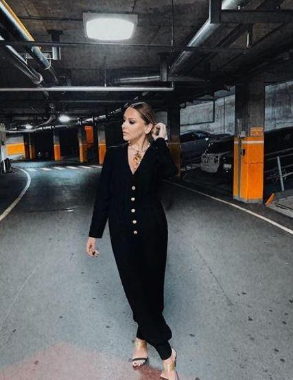 Hadise doğum gününde mezdeke oynadı