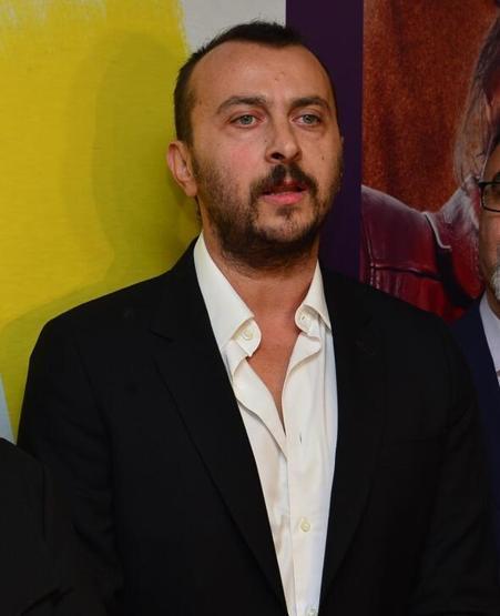 Ünlü isimler Cinayet Süsü galasına akın etti