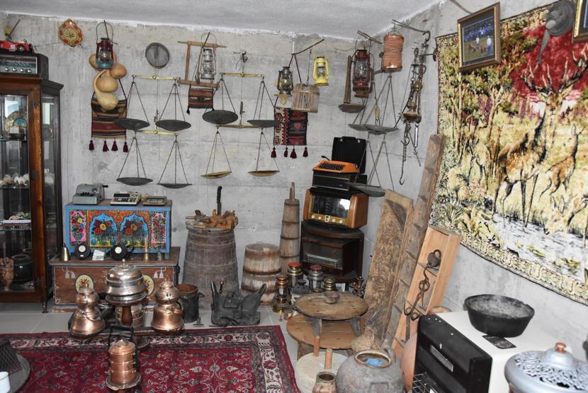 30 yıldır topladığı tarihi eserlerle yaşıyor