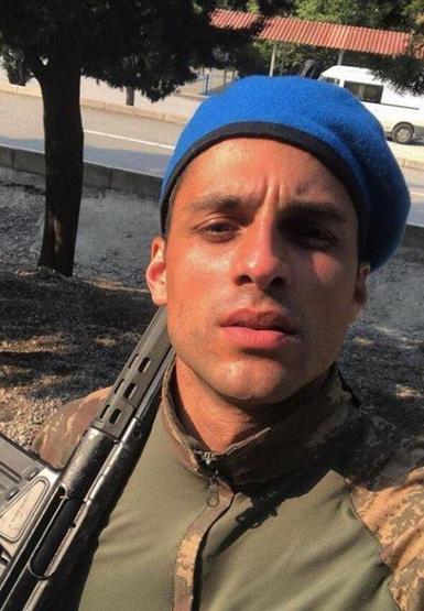 Ekin Mert Daymaz: Askerde horultudan uyuyamadım