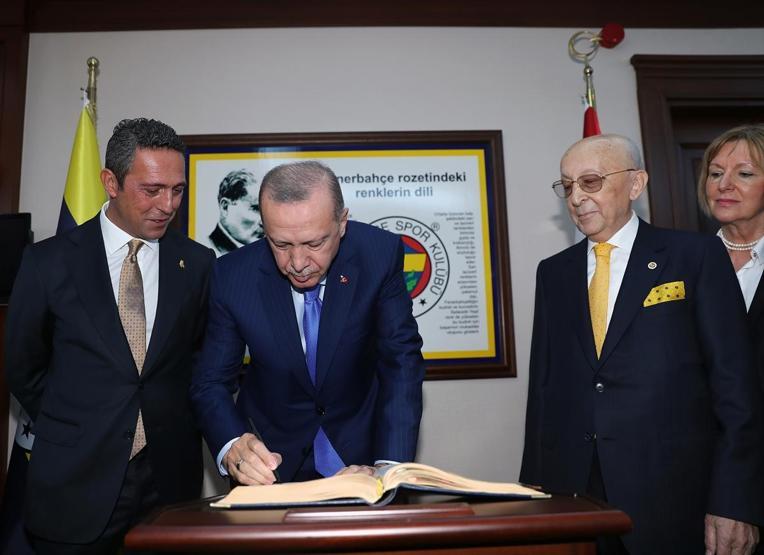 Cumhurbaşkanı Erdoğan, Fenerbahçe Yüksek Divan Kurulunda