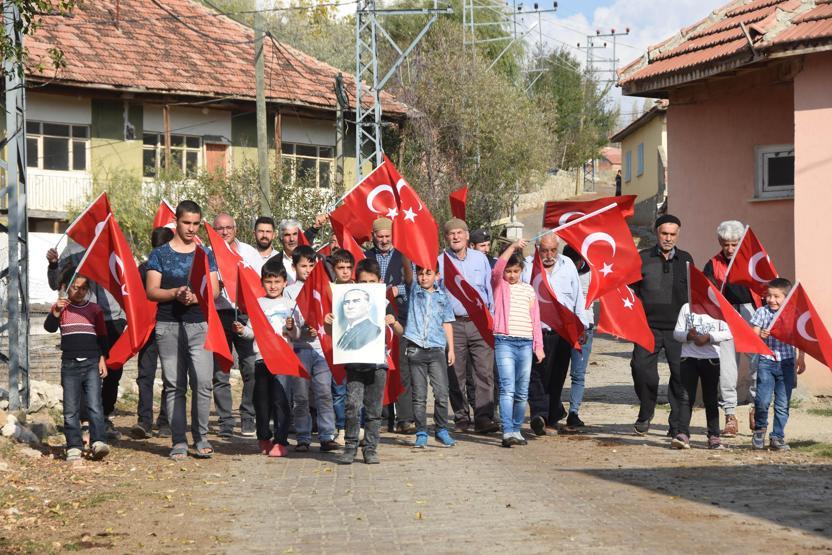 Cumhuriyet köyünde Cumhuriyet Bayramı coşkusu