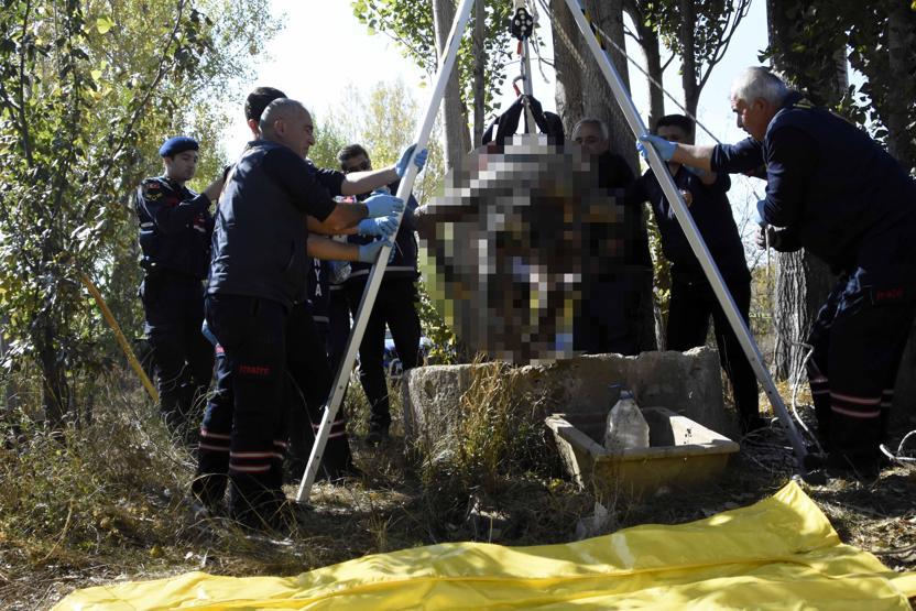 Boğazını kestikten sonra cesedini su kuyusuna atmışlar